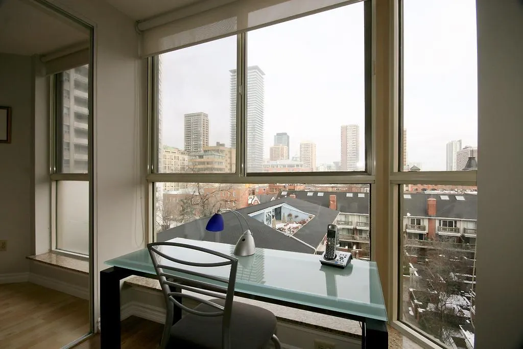 Yorkville Residence 0*, Toronto Canada